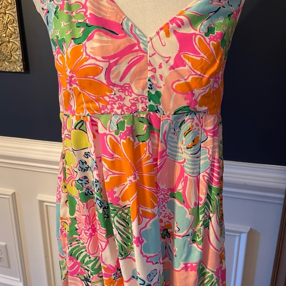 New With Tags Lilly Pulitzer for Target size Med Nosey Posey floral top - Picture 3 of 8
